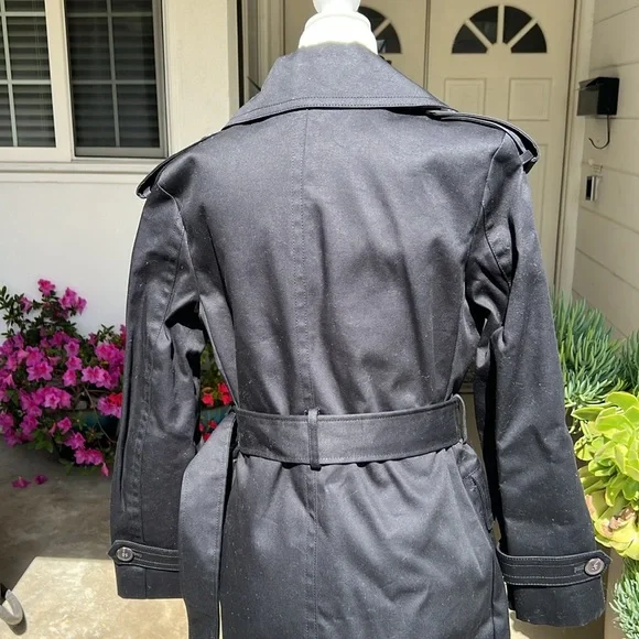 Banana Republic Trench Coat - Picture 9 of 16